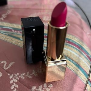 Estée Lauder tumultuous pink lipstick